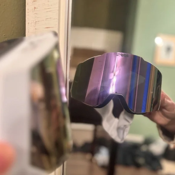 Goggles - moto or snow 100% with two lenses